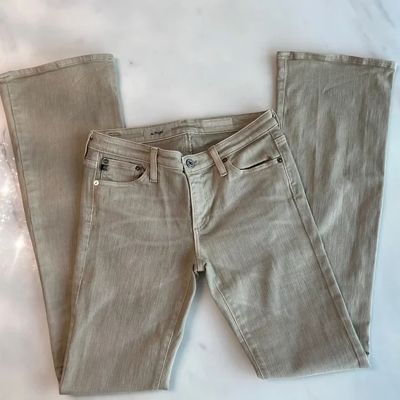 🔥 AG Flare Jeans 🔥 - Picture 4 of 12